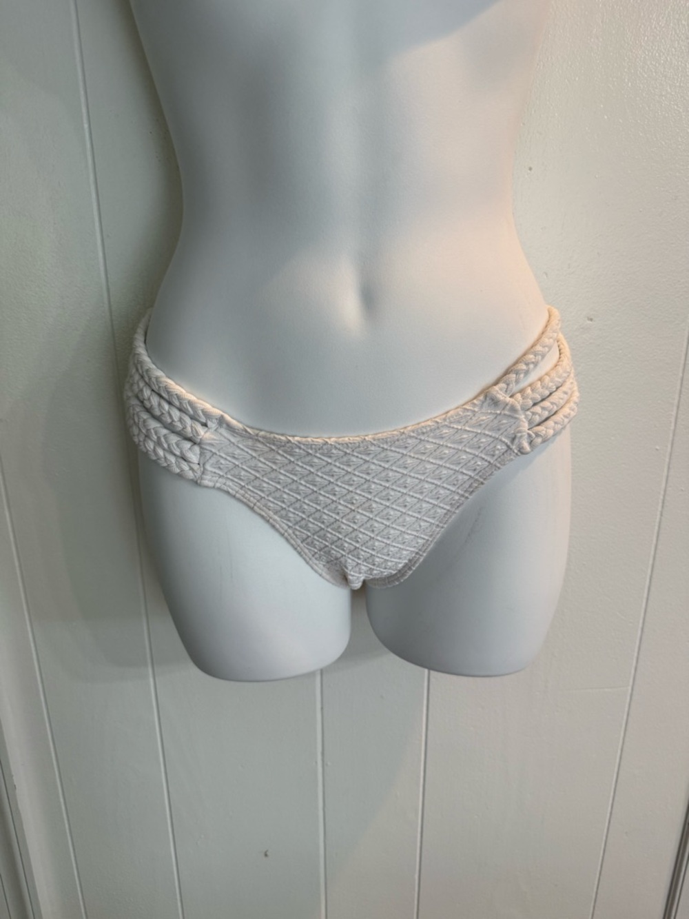 Gurus Beachwear Bikini bottom  white size small new